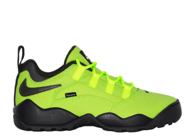 Nike SB Darwin Low Supreme Volt